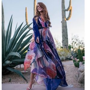 Red Dress Boutique Cape sleeve pleated maxi dress, size small